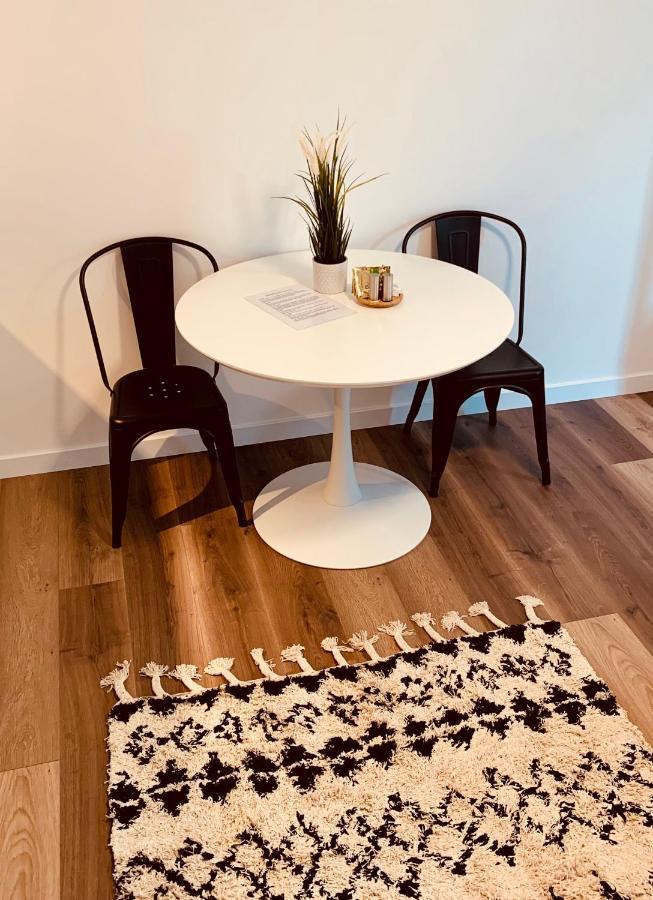 Gaestehaus Zur Uni Klinik Exklusives Apartment Mit Kueche Und Badezimmer Homburg  Esterno foto