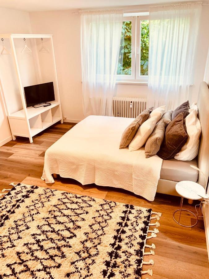 Gaestehaus Zur Uni Klinik Exklusives Apartment Mit Kueche Und Badezimmer Homburg  Esterno foto